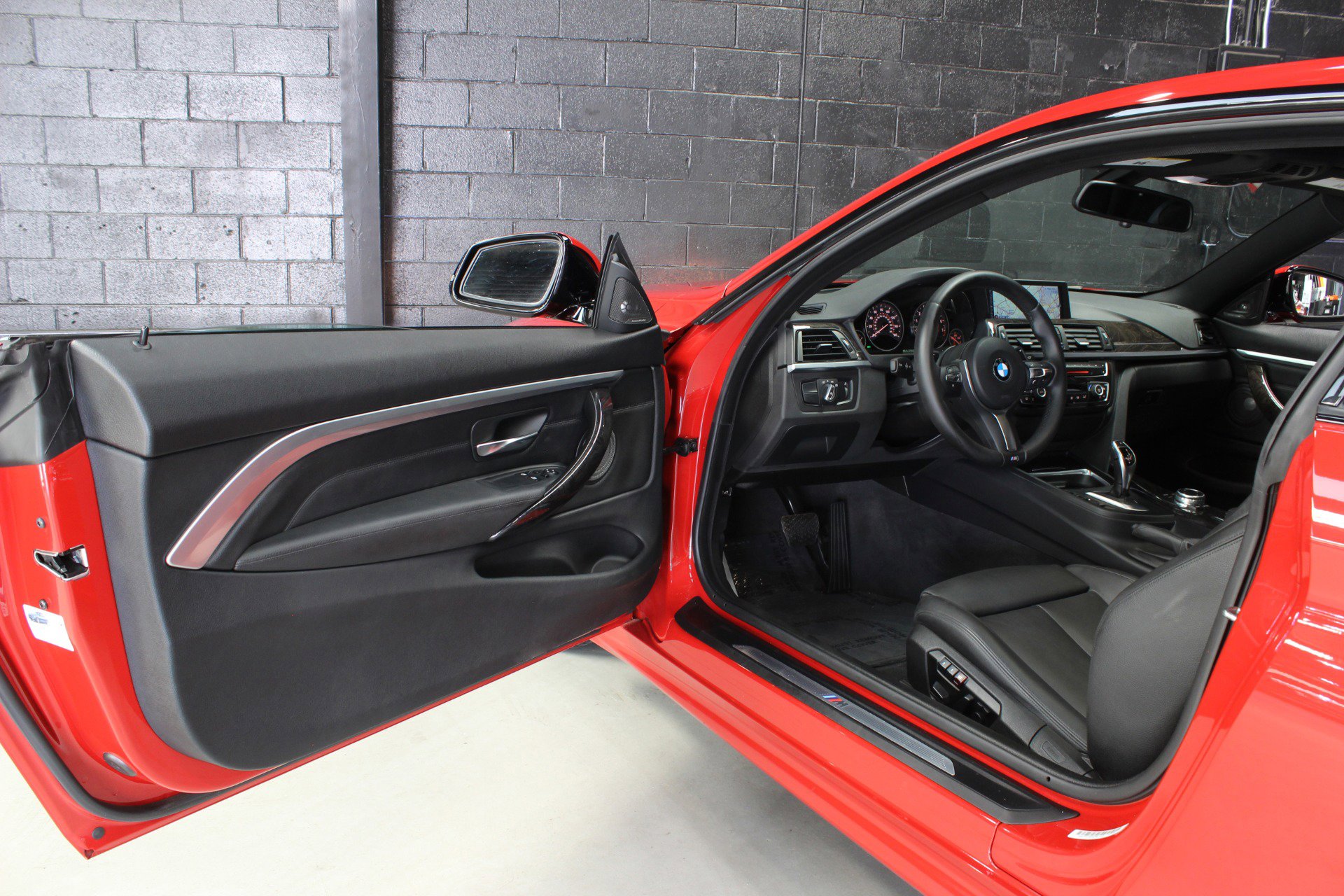 Used 2015 BMW 428i Coupe w/ M Sport image 23