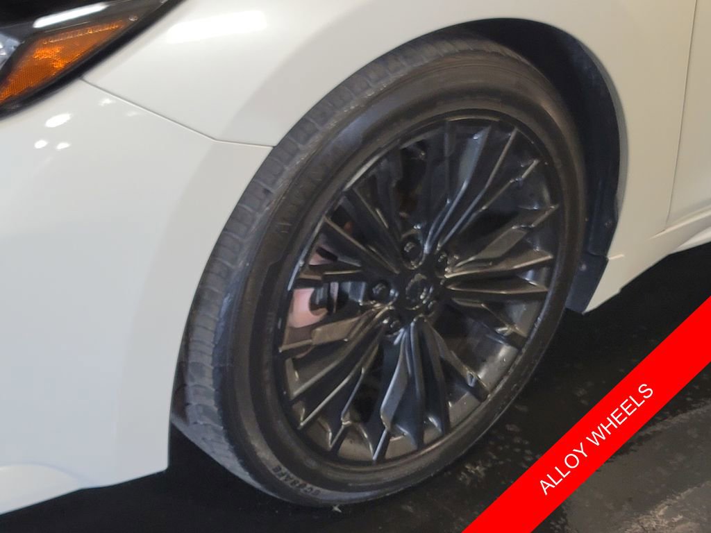 Used 2017 Nissan Maxima Platinum w/ Medallion Package image 6