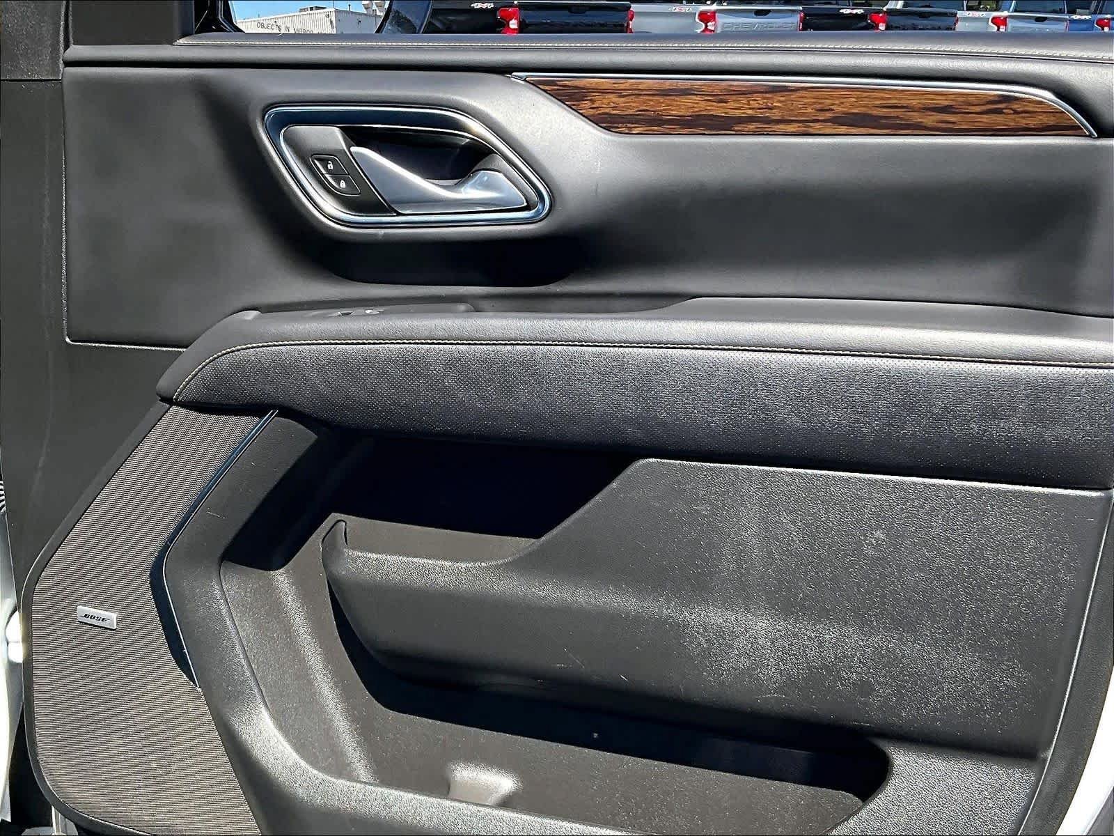 Used 2024 Chevrolet Tahoe Premier AWD/4WD image 12
