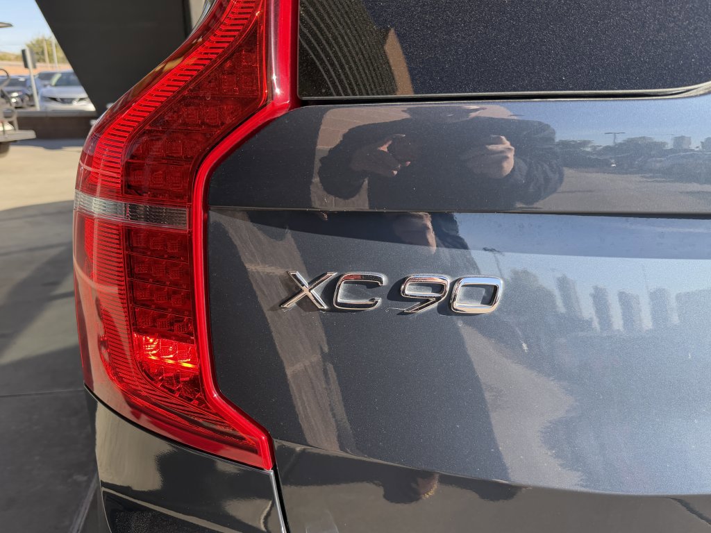 Used 2023 Volvo XC90 B6 Plus w/ Protection Package Premier image 14
