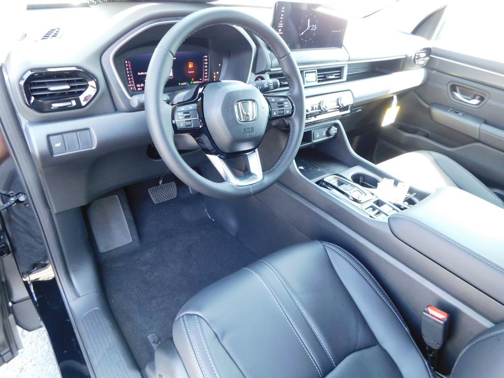 New 2026 Honda Pilot Touring image 15