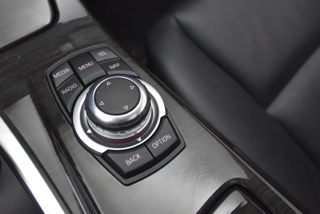 Used 2013 BMW 528i xDrive Sedan AWD/4WD image 34