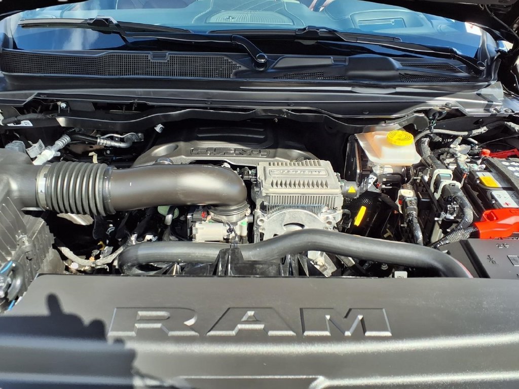 Used 2026 RAM 1500 Limited AWD/4WD image 3