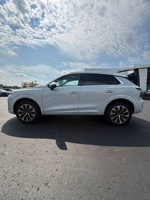 Certified 2026 Audi Q3 quattro 2.0T AWD/4WD image 11
