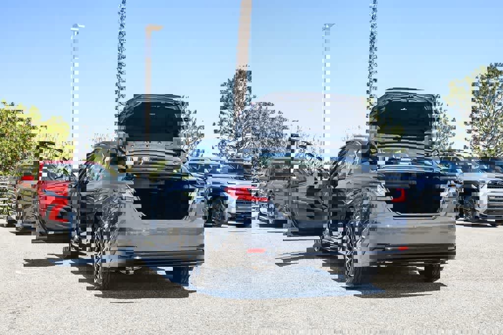 Used 2026 Toyota Camry XLE image 27