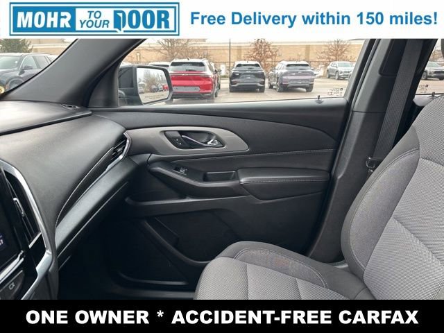 Used 2023 Chevrolet Traverse LT image 25