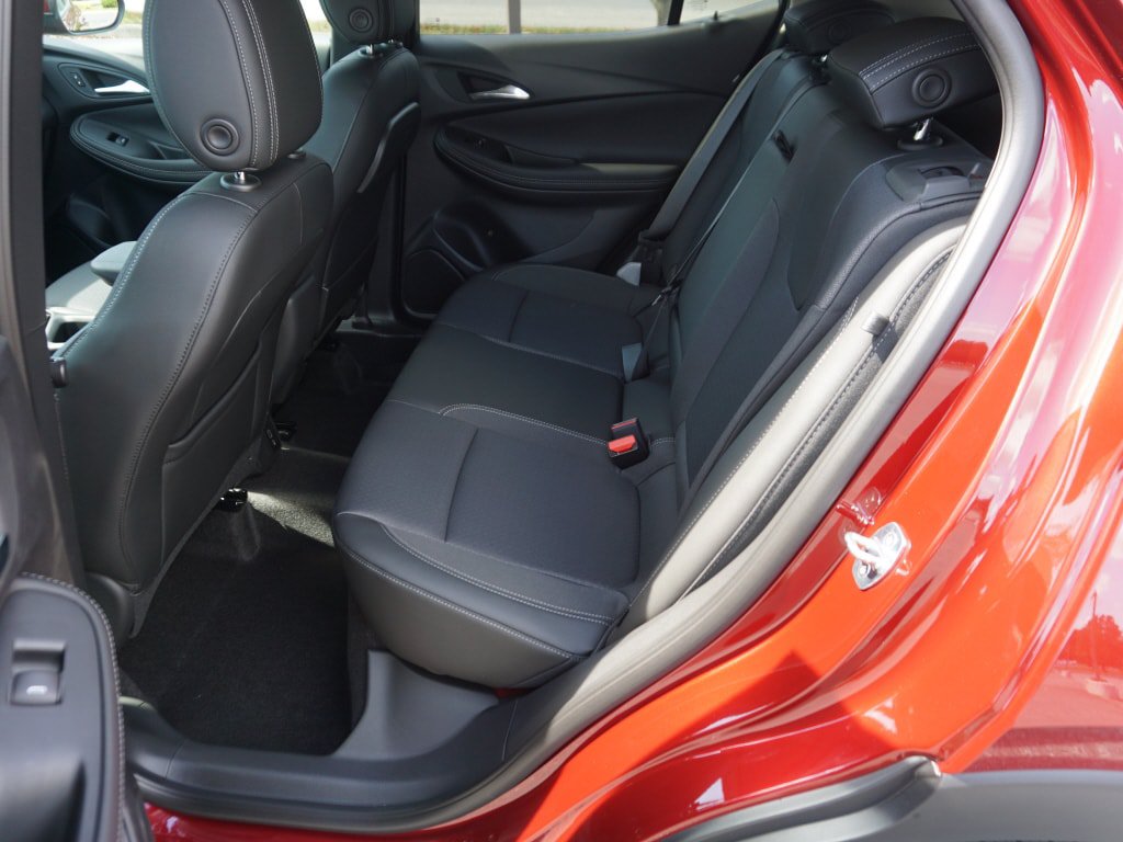 New 2023 Buick Encore GX Select AWD/4WD image 3