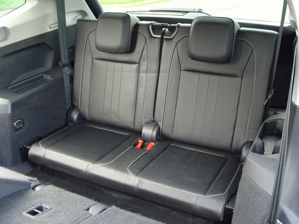 Used 2023 Volkswagen Tiguan SE image 9