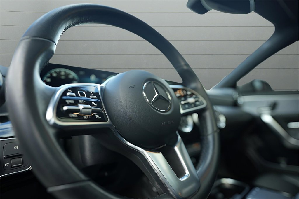 Used 2023 Mercedes-Benz CLA 250 image 19