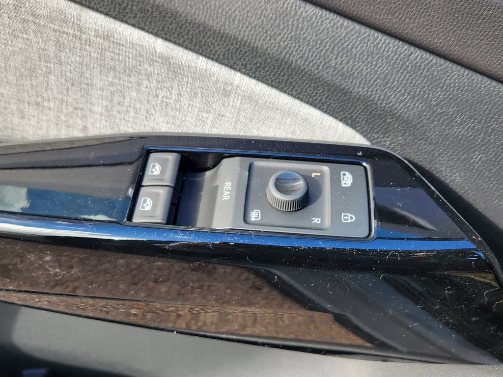 New 2026 Volkswagen ID.4 Pro image 5