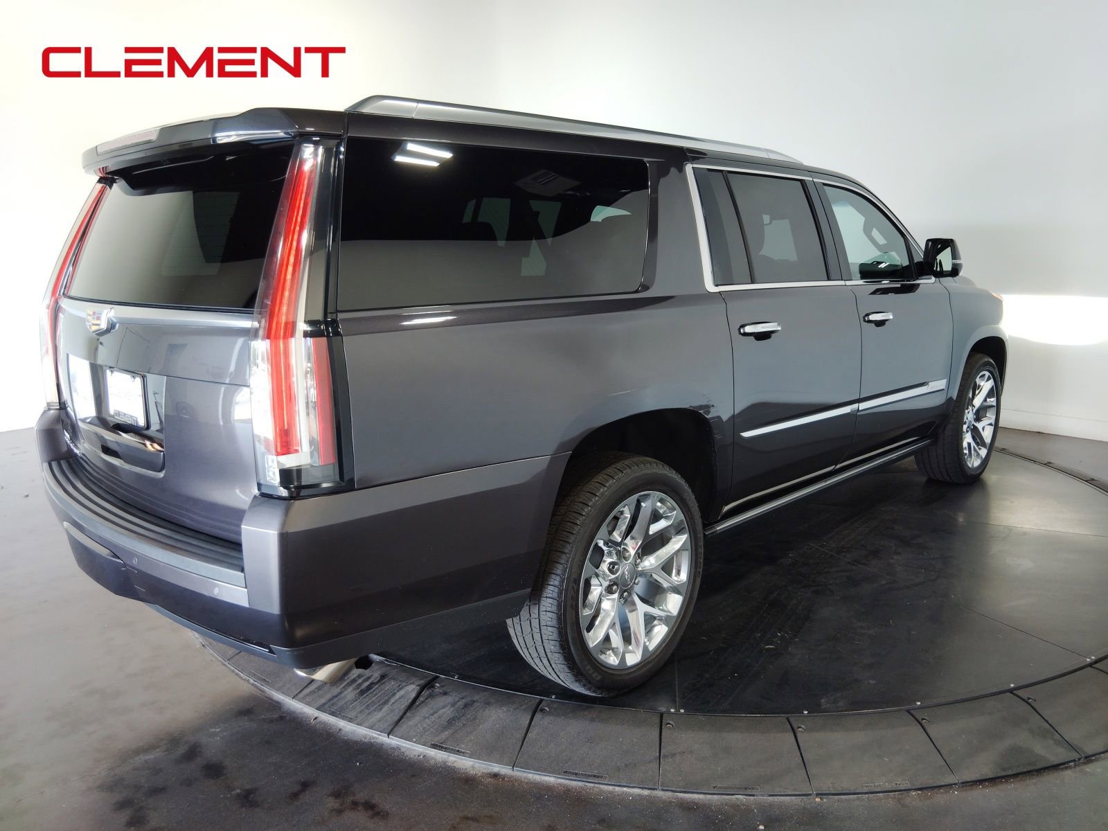 Used 2016 Cadillac Escalade ESV Platinum image 6