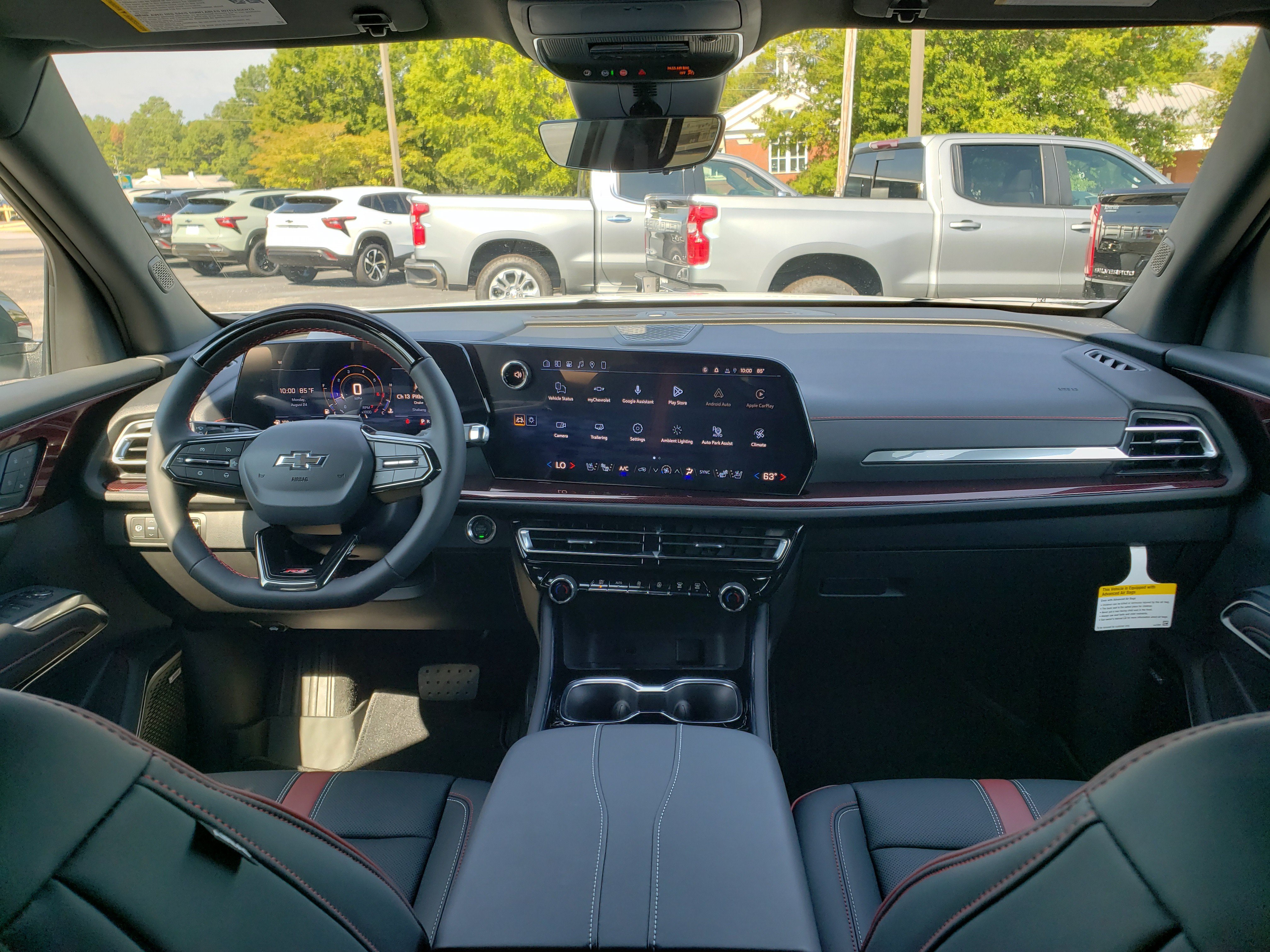 New 2027 Chevrolet Traverse RS w/ LPO, Floor Liner Package FWD image 36