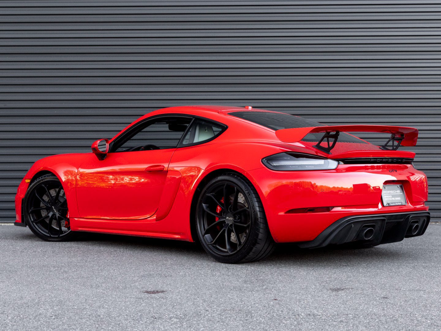 Certified 2020 Porsche 718 Cayman GT4 RWD image 3