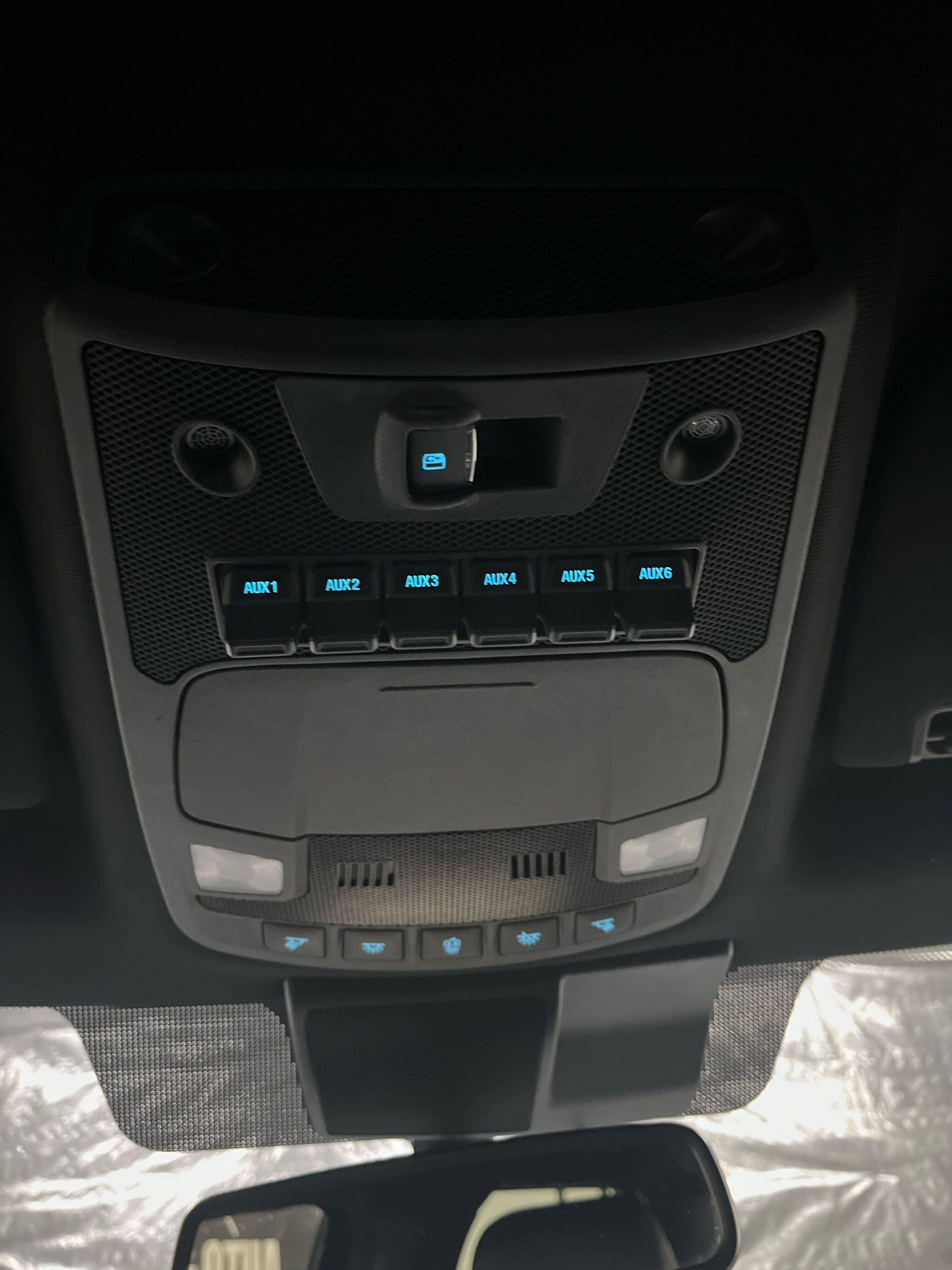 Used 2022 Ford F350 Platinum w/ FX4 Off-Road Package image 20