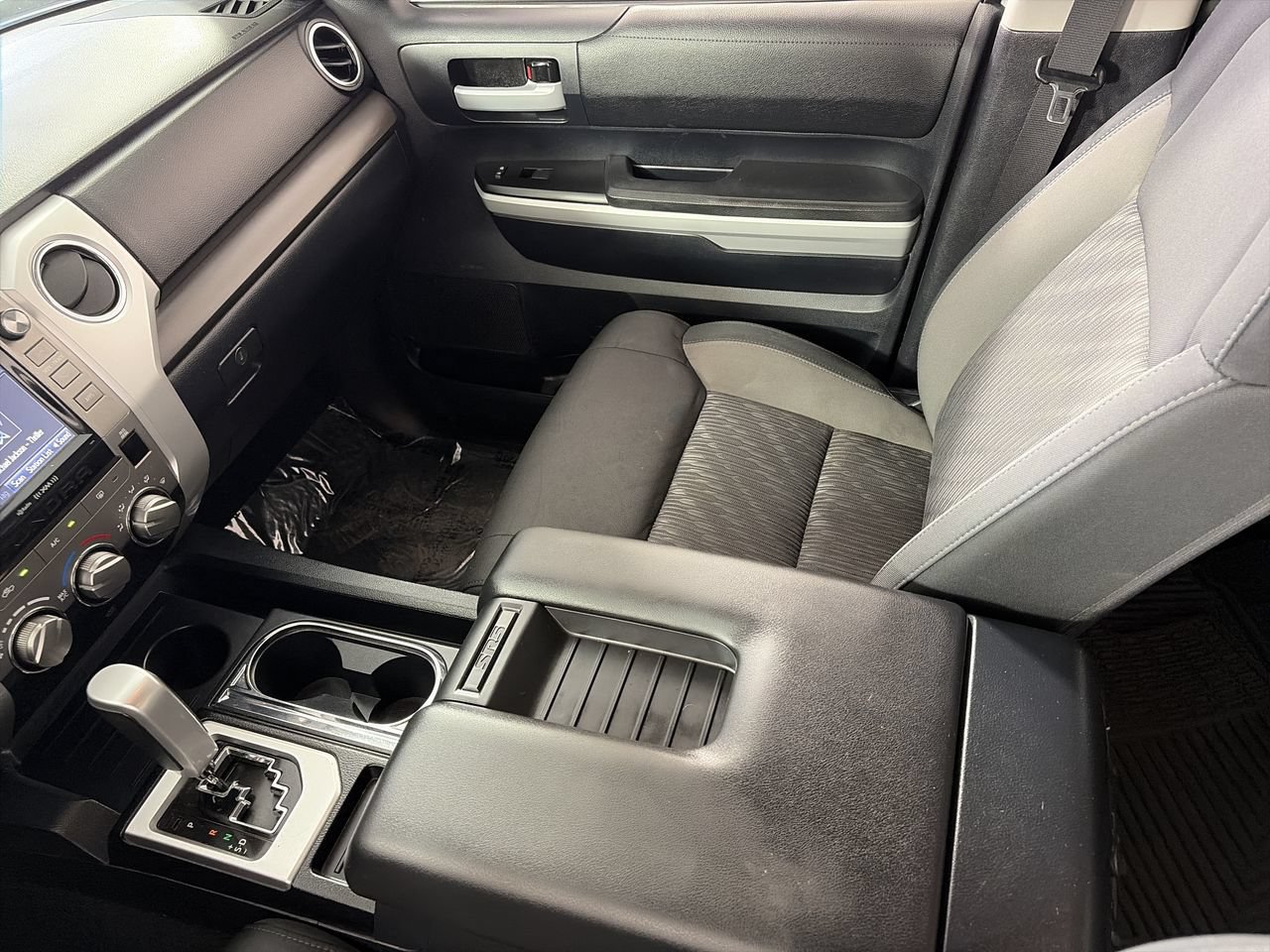 Used 2019 Toyota Tundra SR5 w/ SR5 Convenience Package RWD image 21