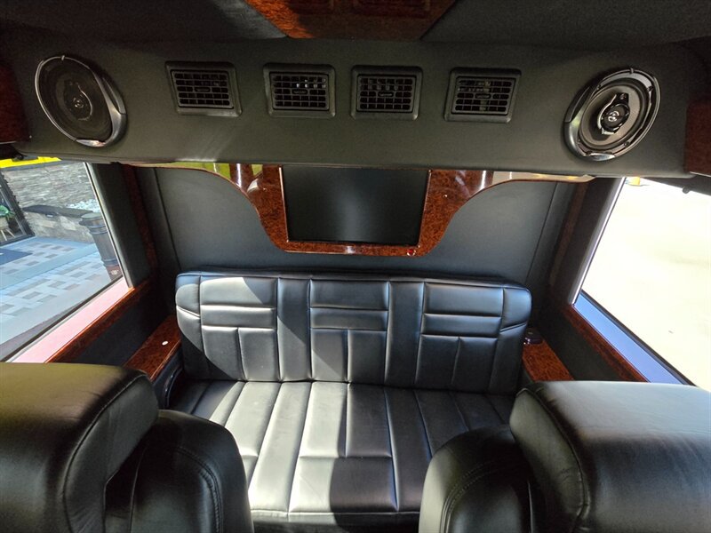 Used 2014 Mercedes-Benz Sprinter 2500 image 19