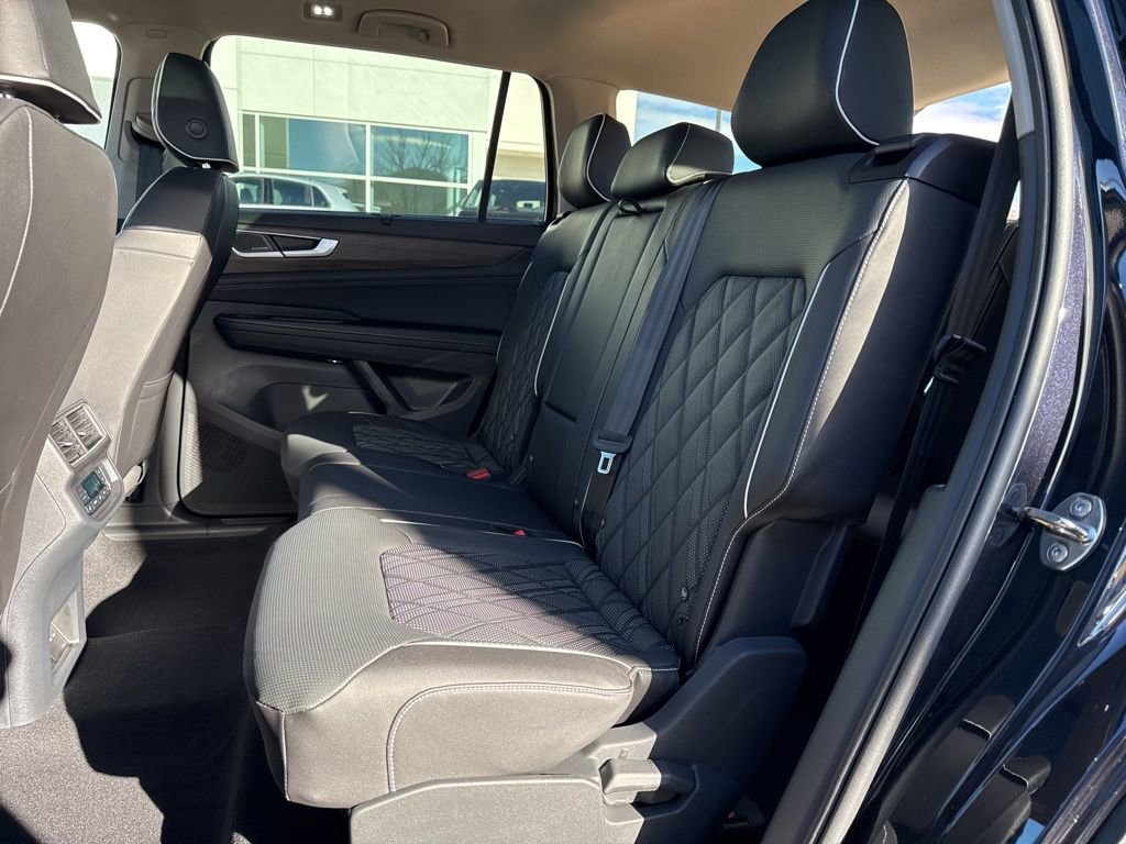 New 2026 Volkswagen Atlas SEL Premium R-Line image 24