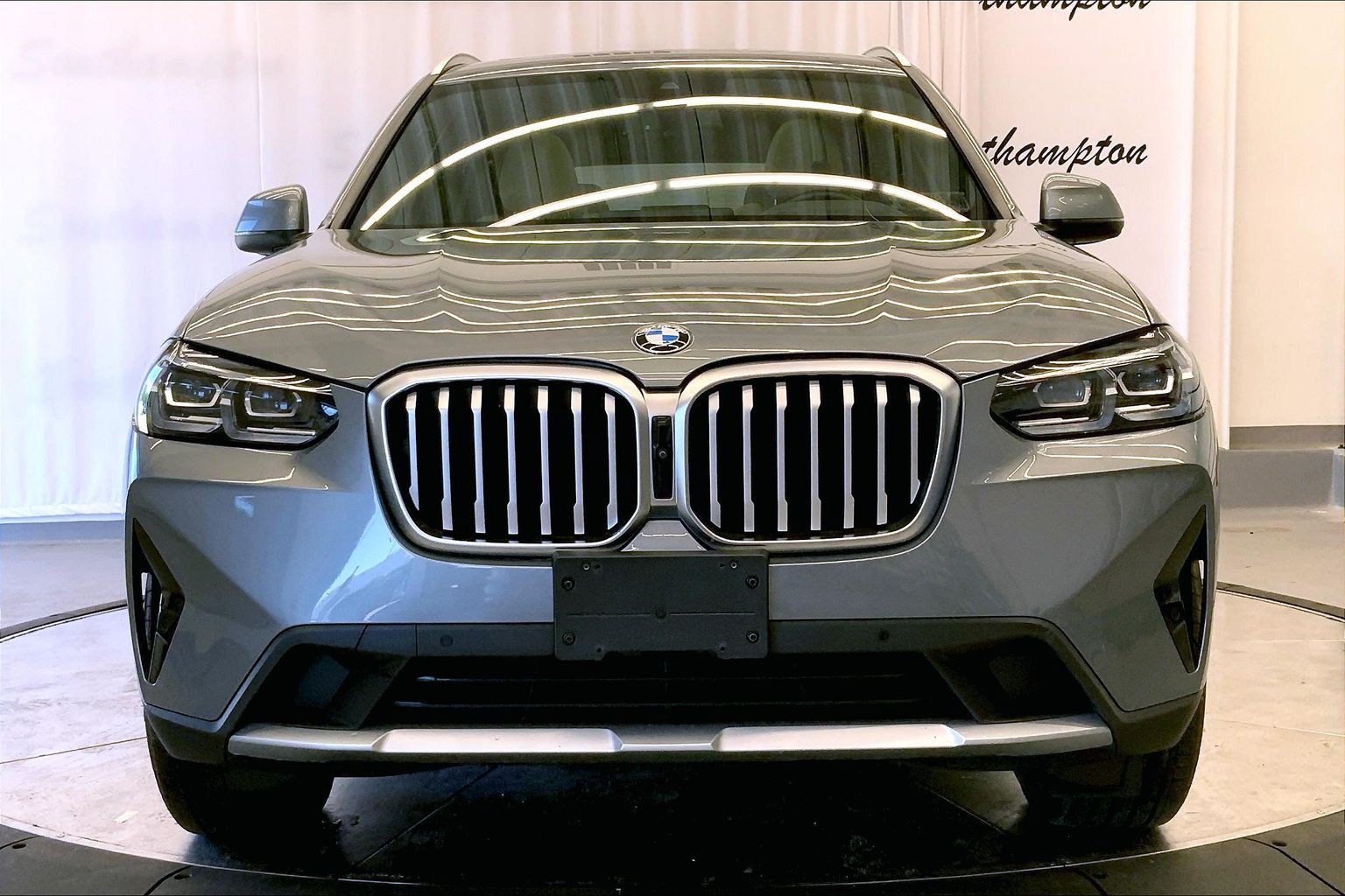 Used 2023 BMW X3 xDrive30i w/ Premium Package AWD/4WD image 8