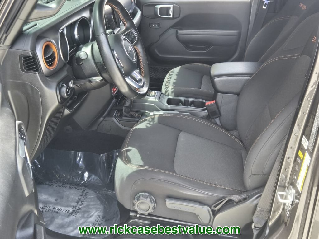 Used 2023 Jeep Gladiator Mojave w/ Trailer Tow Package AWD/4WD image 10