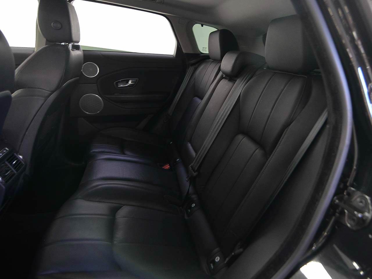 Used 2017 Land Rover Range Rover Evoque SE AWD/4WD image 10