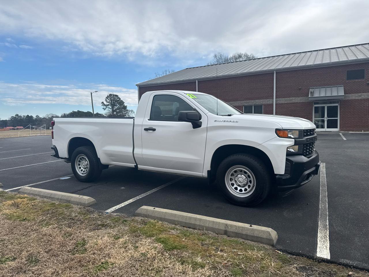 Used 2021 Chevrolet Silverado 1500 W/T w/ Trailering Package RWD image 2