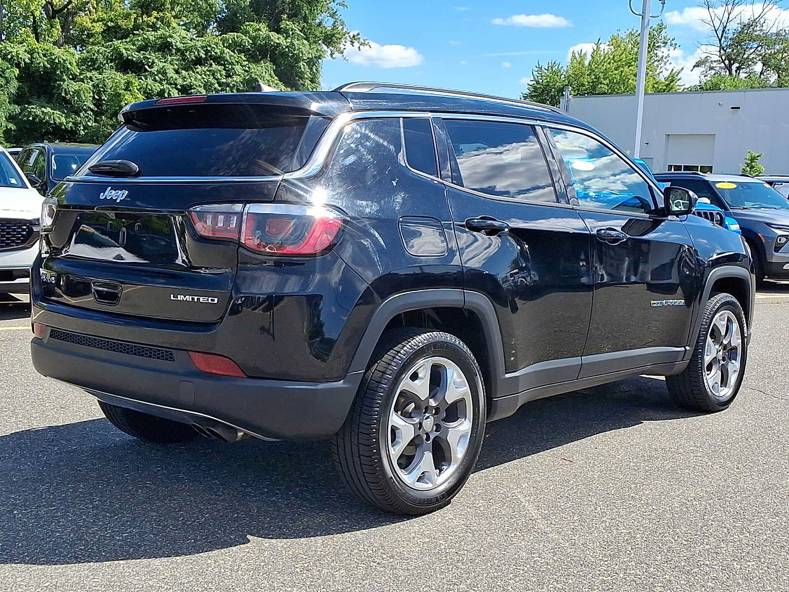 Used 2020 Jeep Compass Limited AWD/4WD image 6