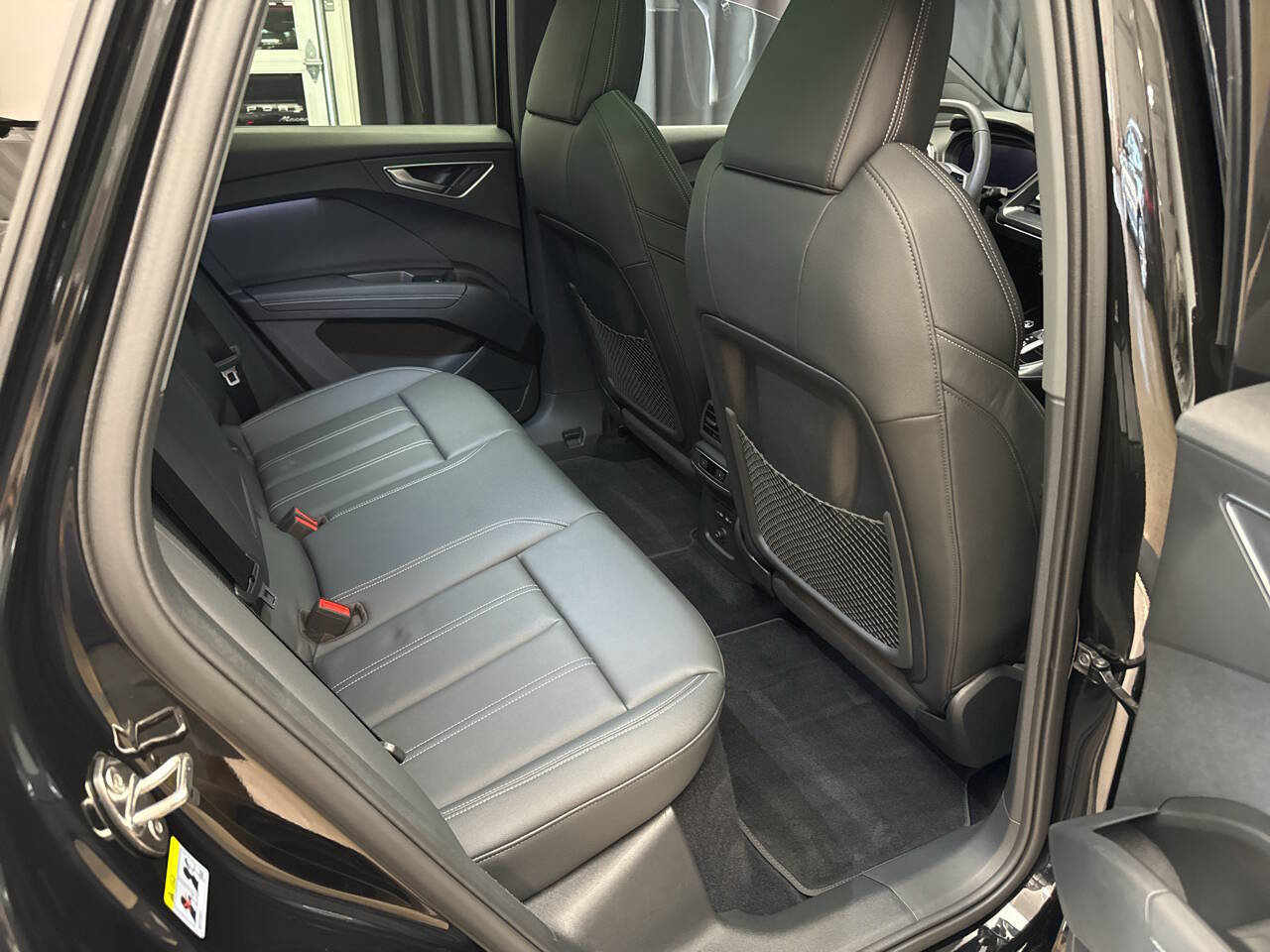 Used 2024 Audi Q4 e-tron Premium w/ Convenience Package image 26