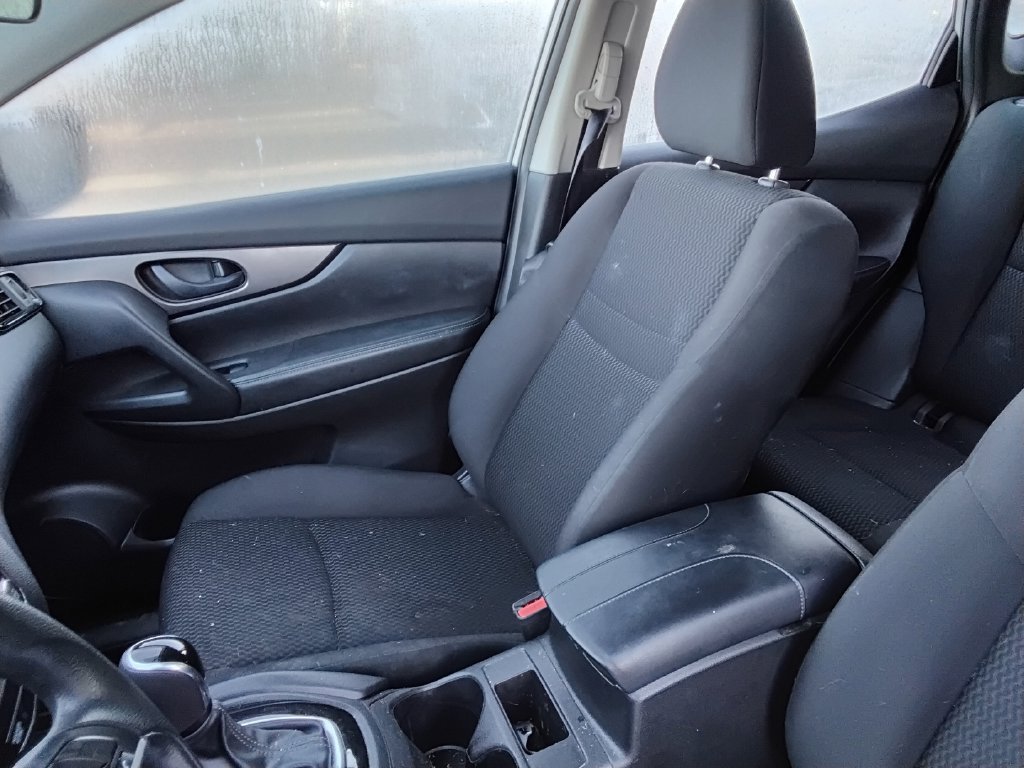 Used 2019 Nissan Rogue Sport S FWD image 9