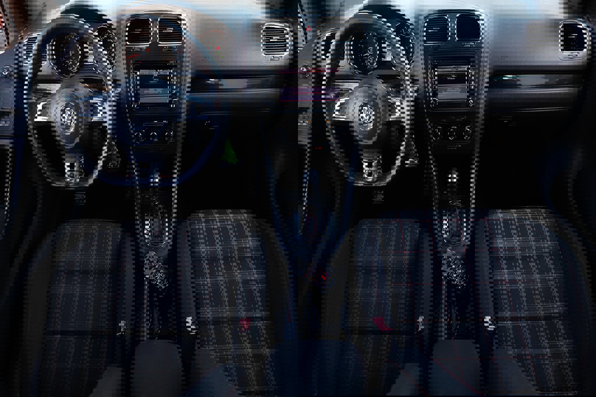 Used 2012 Volkswagen GTI 2-Door image 2