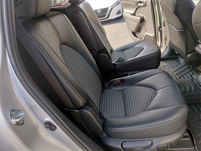 Used 2024 Toyota Highlander XSE image 18