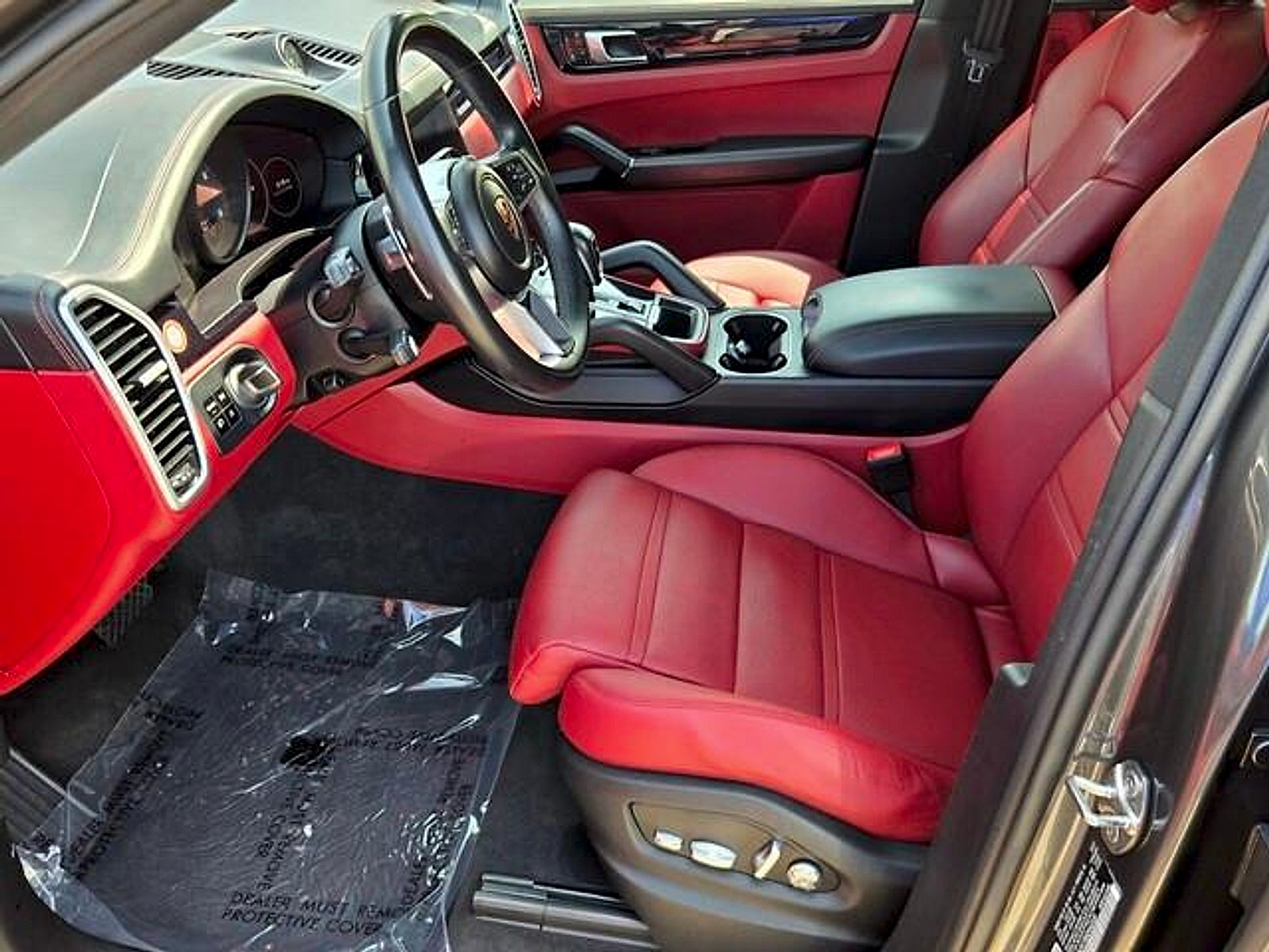 Used 2021 Porsche Cayenne Coupe AWD/4WD image 10