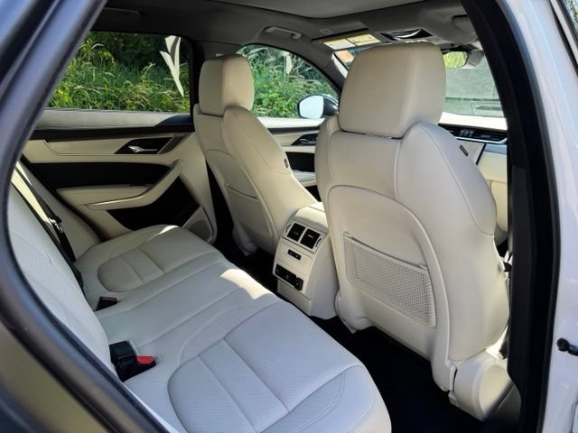 Certified 2025 Jaguar F-PACE R-Dynamic S AWD/4WD image 16
