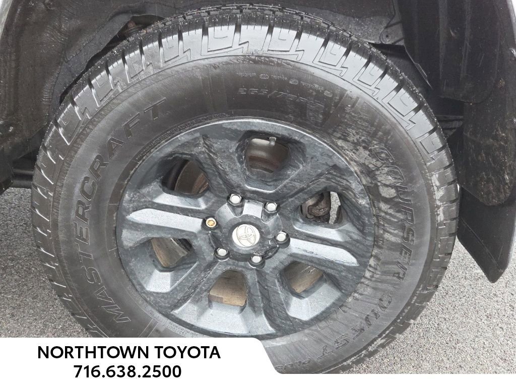 Used 2019 Toyota 4Runner SR5 image 12