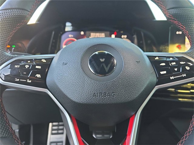 Used 2022 Volkswagen GTI SE image 18