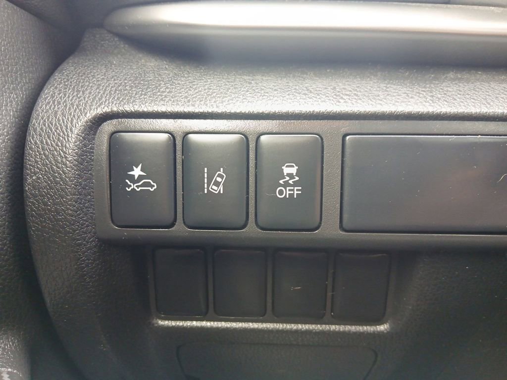 Used 2022 Mitsubishi Eclipse Cross AWD image 18