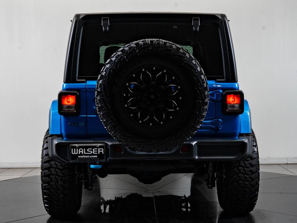 Used 2024 Jeep Wrangler Unlimited w/ LED Headlamp & Fog Lamp Group AWD/4WD image 7