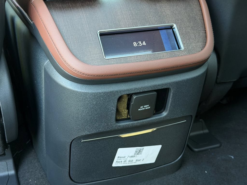 New 2026 Lincoln Navigator Reserve AWD/4WD image 14