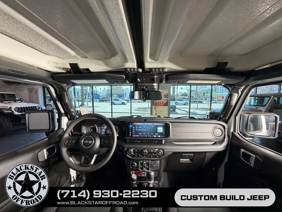Used 2025 Jeep Wrangler Unlimited Rubicon AWD/4WD image 20