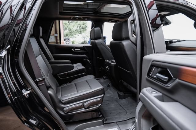 Used 2026 GMC Yukon Denali w/ Sun & Power Step Package AWD/4WD image 69