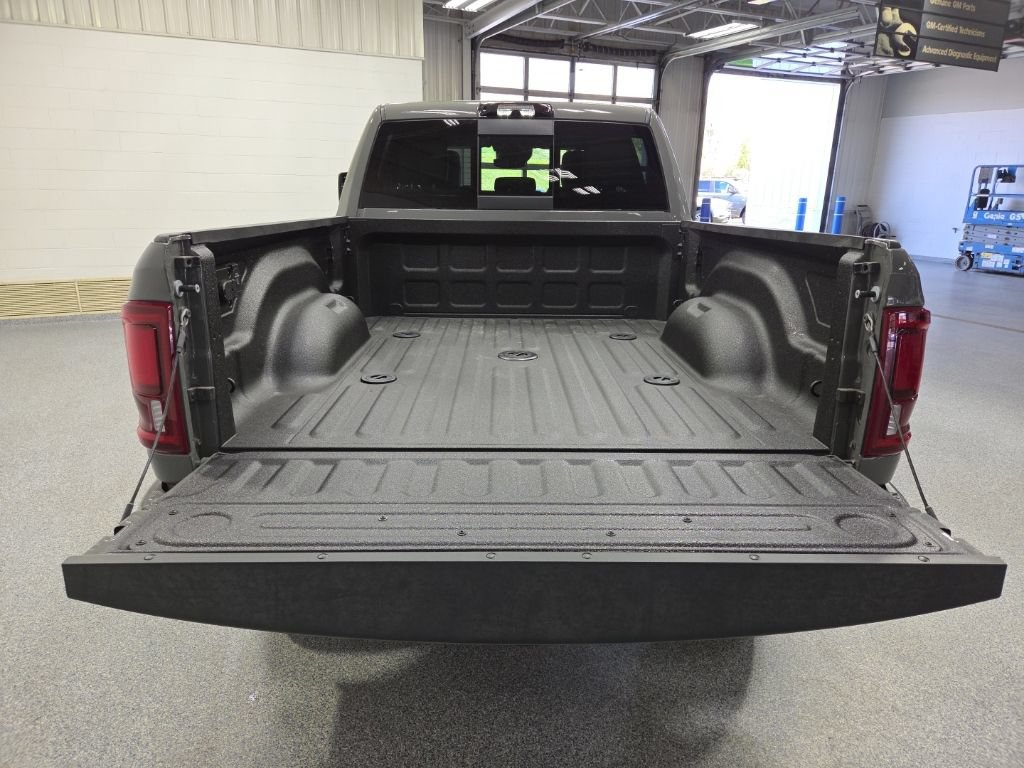 New 2026 RAM 2500 Laramie w/ Night Edition AWD/4WD image 40