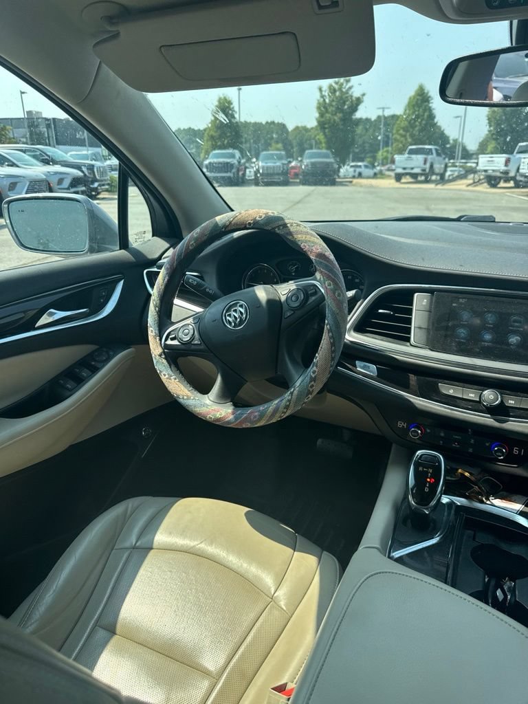 Used 2018 Buick Enclave Essence FWD image 11