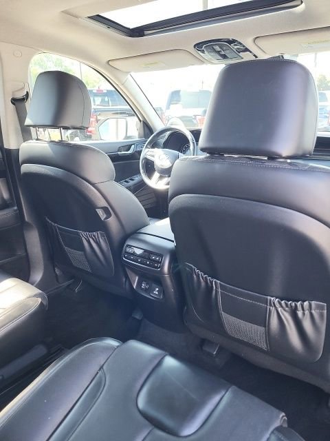 Used 2021 Hyundai Palisade Limited image 15