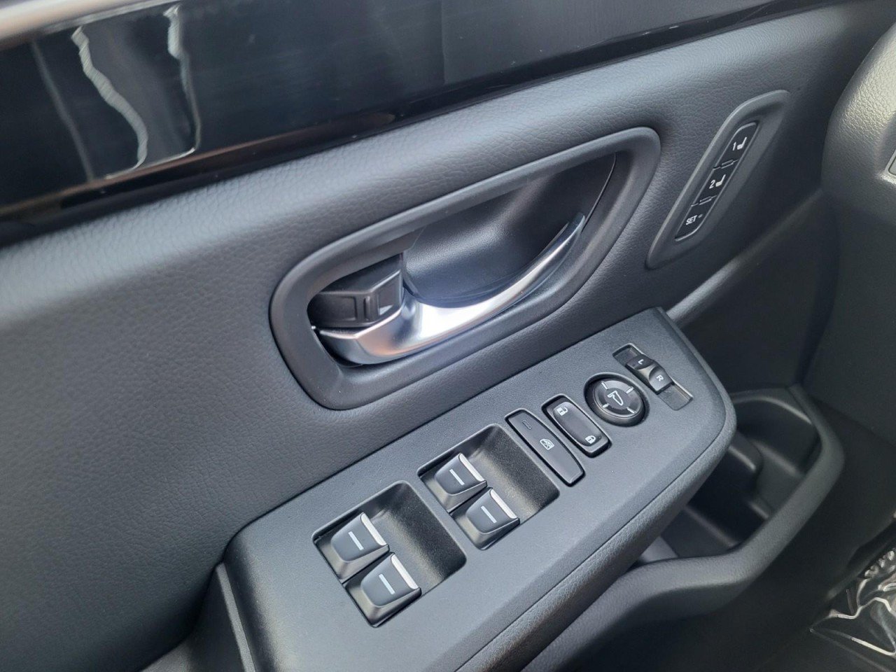Certified 2024 Honda Pilot Touring image 23