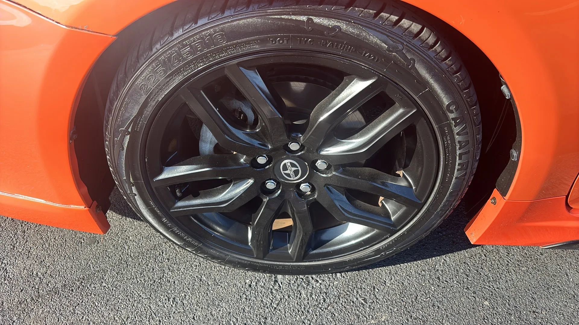 Used 2015 Scion tC image 17