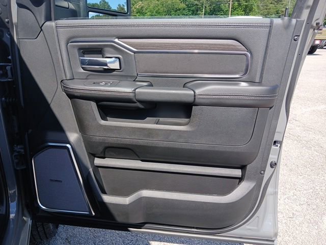 New 2026 RAM 3500 Laramie AWD/4WD image 33