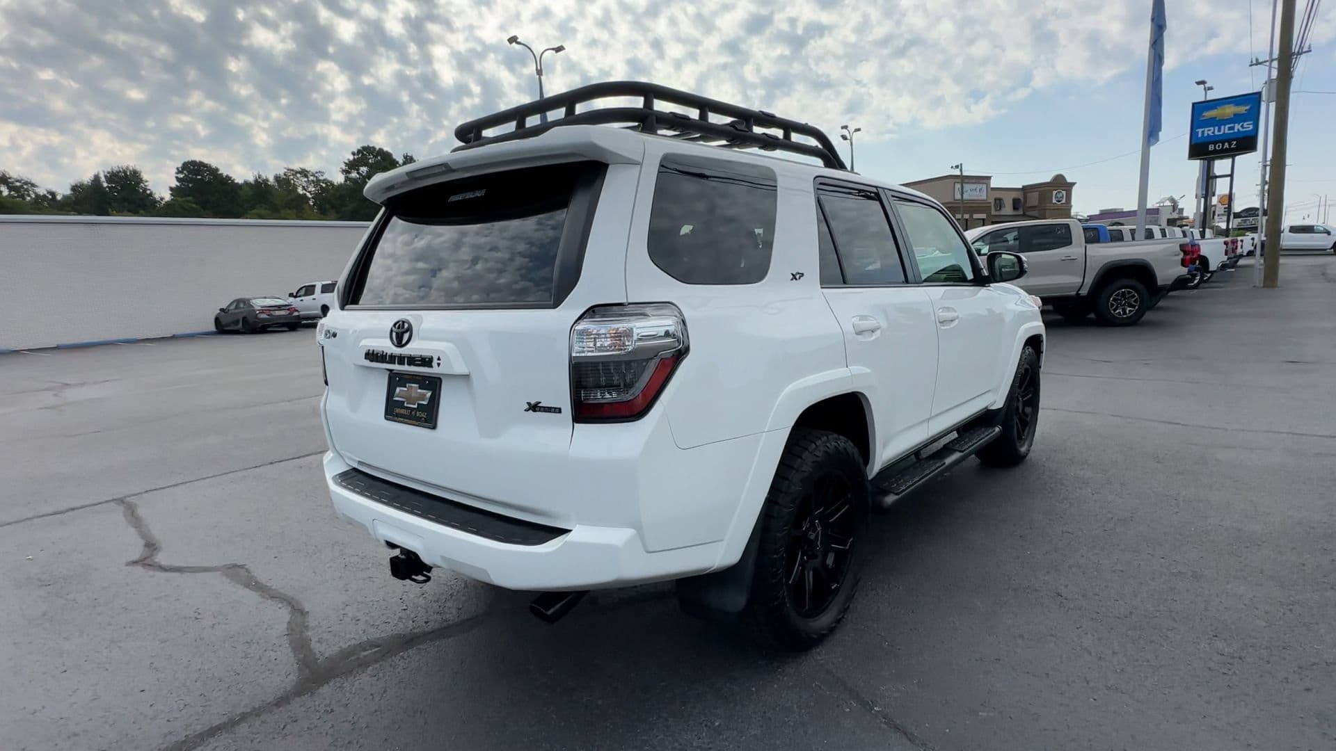 Used 2022 Toyota 4Runner SR5 Premium w/ Moonroof Package RWD image 8