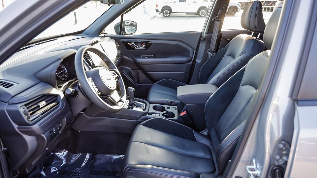 Used 2025 Subaru Forester Touring w/ Popular Package - Touring image 22