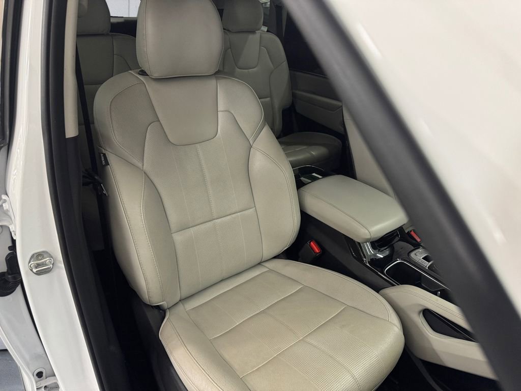 Used 2020 Kia Telluride EX w/ EX Premium Package image 14