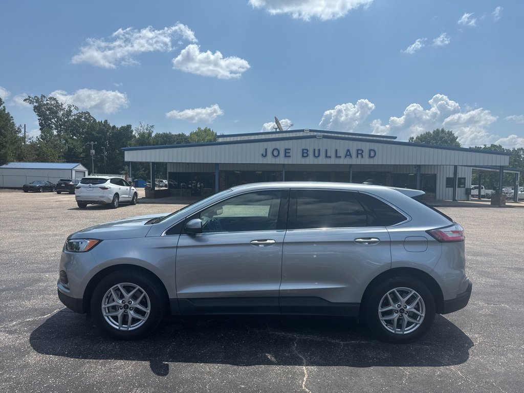 Used 2024 Ford Edge SEL image 15