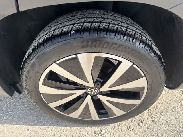 Used 2024 Volkswagen Taos SE FWD image 10